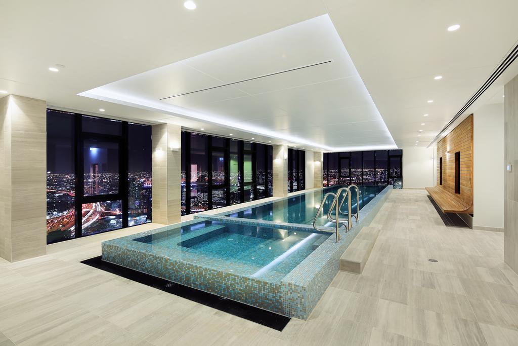 Experience Platinum Hotel Apartments เมลเบิร์น ภายนอก รูปภาพ
