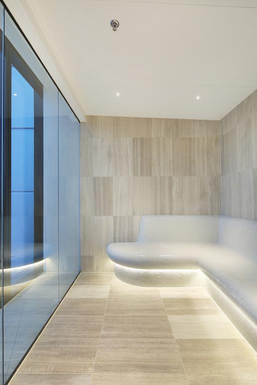 Experience Platinum Hotel Apartments เมลเบิร์น ภายนอก รูปภาพ