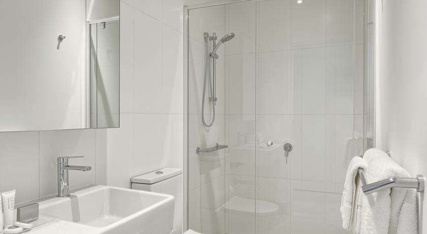 Experience Platinum Hotel Apartments เมลเบิร์น ภายนอก รูปภาพ