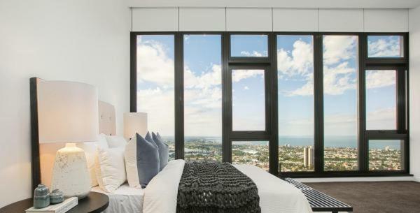Experience Platinum Hotel Apartments เมลเบิร์น ภายนอก รูปภาพ
